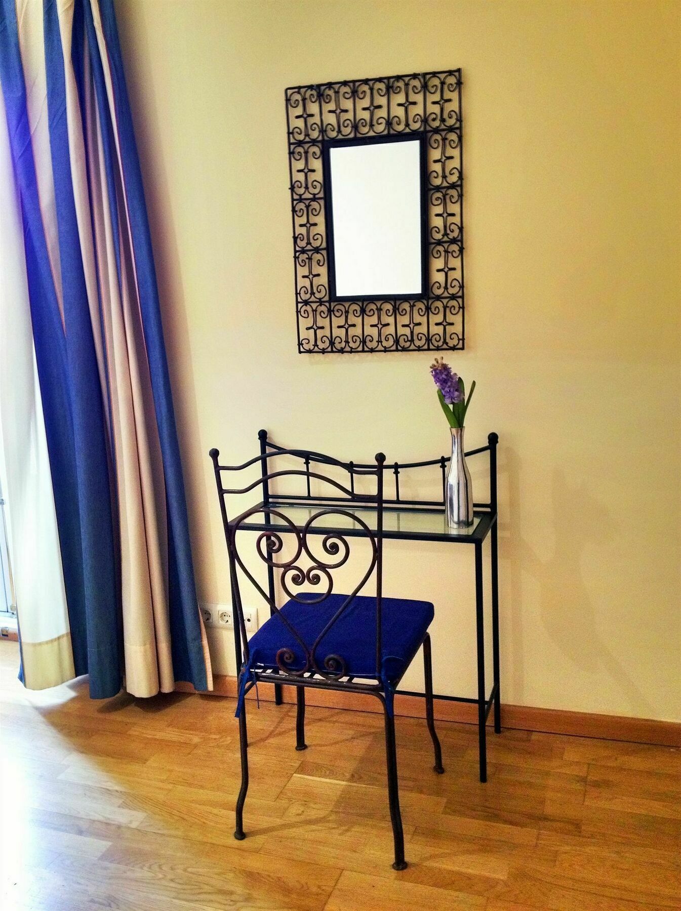 Santa Cruz Apartment Севиля Екстериор снимка